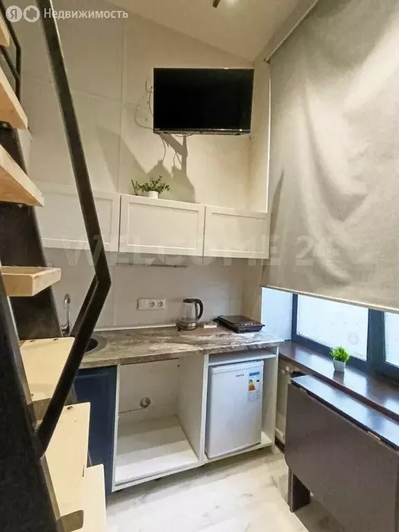 Квартира-студия: Москва, Сиреневый бульвар, 15 (12.7 м) - Фото 1