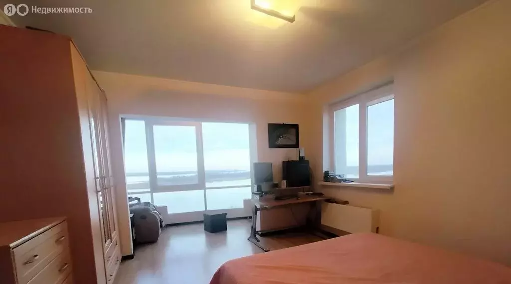 3-комнатная квартира: Энгельс, набережная имени Генерал-лейтенанта ... - Фото 2