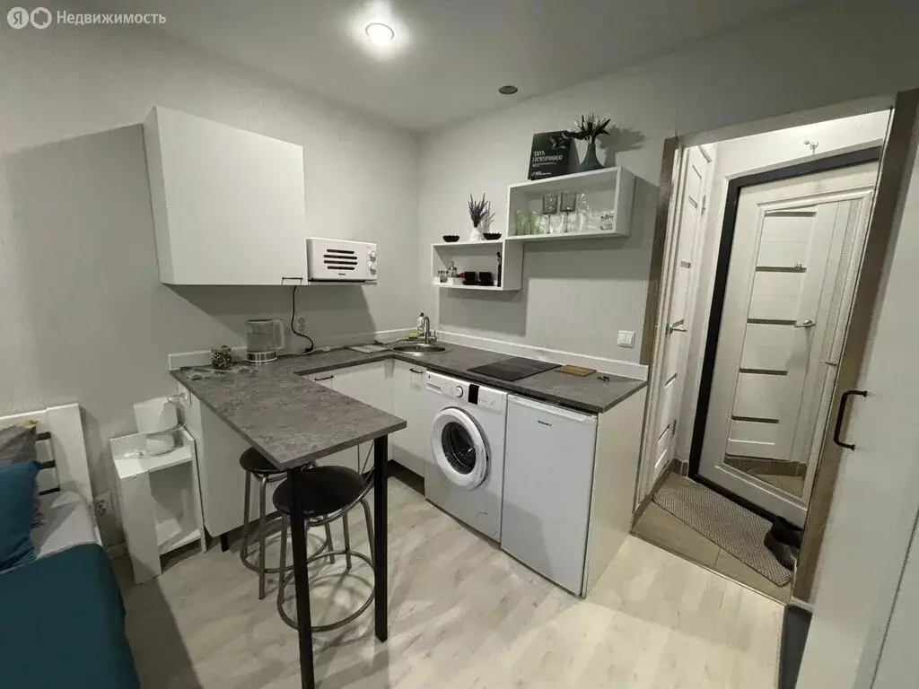 1-комнатная квартира: Казань, проспект Ямашева, 65 (18 м) - Фото 2