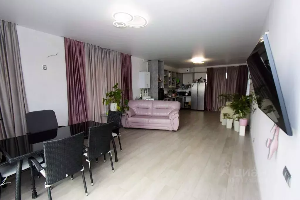 Дом в Севастополь ул. Гуряна, 6 (256 м) - Фото 0