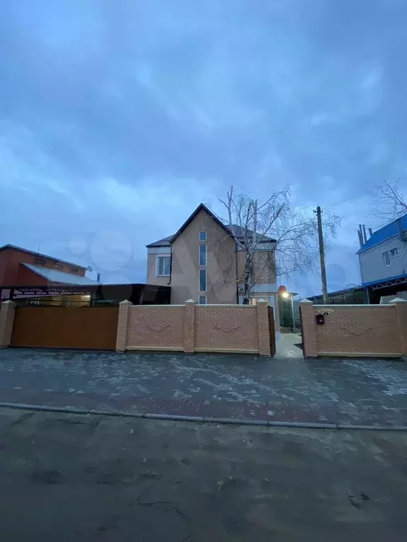 Дом 250 м на участке 6 сот. - Фото 0