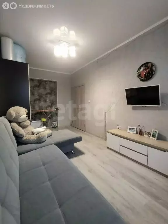 3-комнатная квартира: Пермь, улица Александра Невского, 10А (62.2 м) - Фото 1