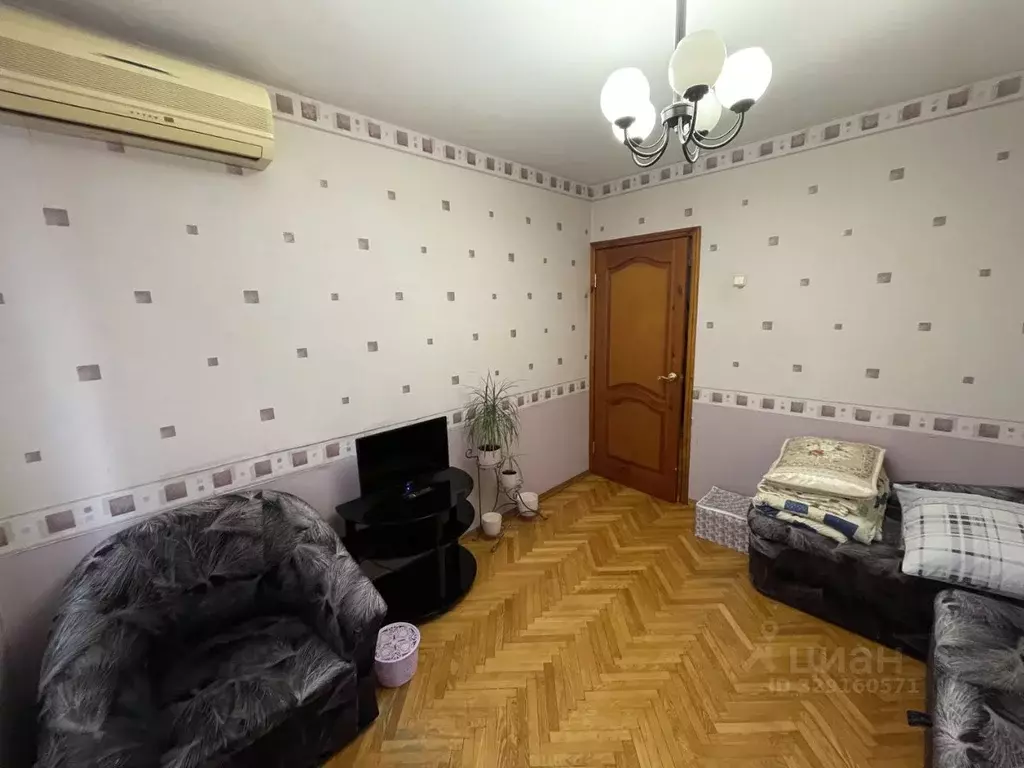 Комната Москва ул. Земляной Вал, 41С1 (12.0 м) - Фото 1