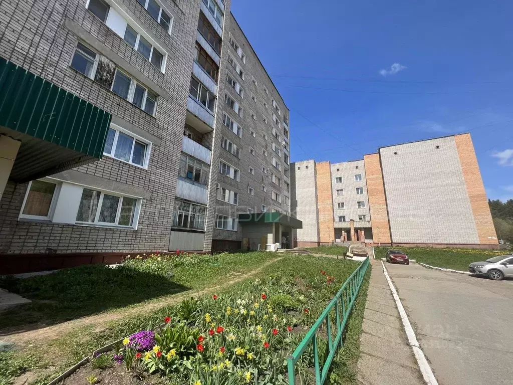 2-к кв. Кировская область, Кирово-Чепецк Сосновая ул., 12 (49.0 м) - Фото 1