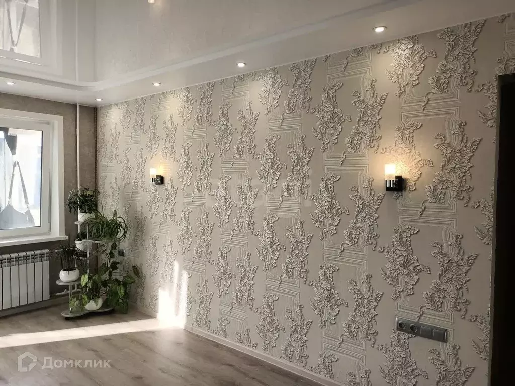 Продаётся 4-к квартира, 60.8 м - Фото 1