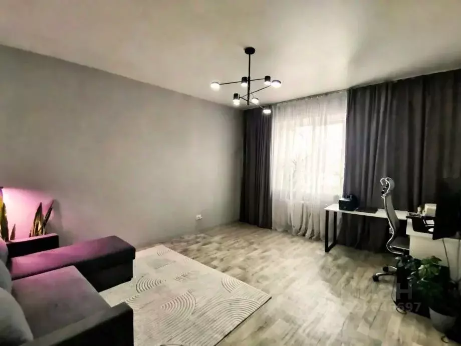 3-к кв. Пермский край, Александровск ул. Островского, 4 (80.3 м) - Фото 1