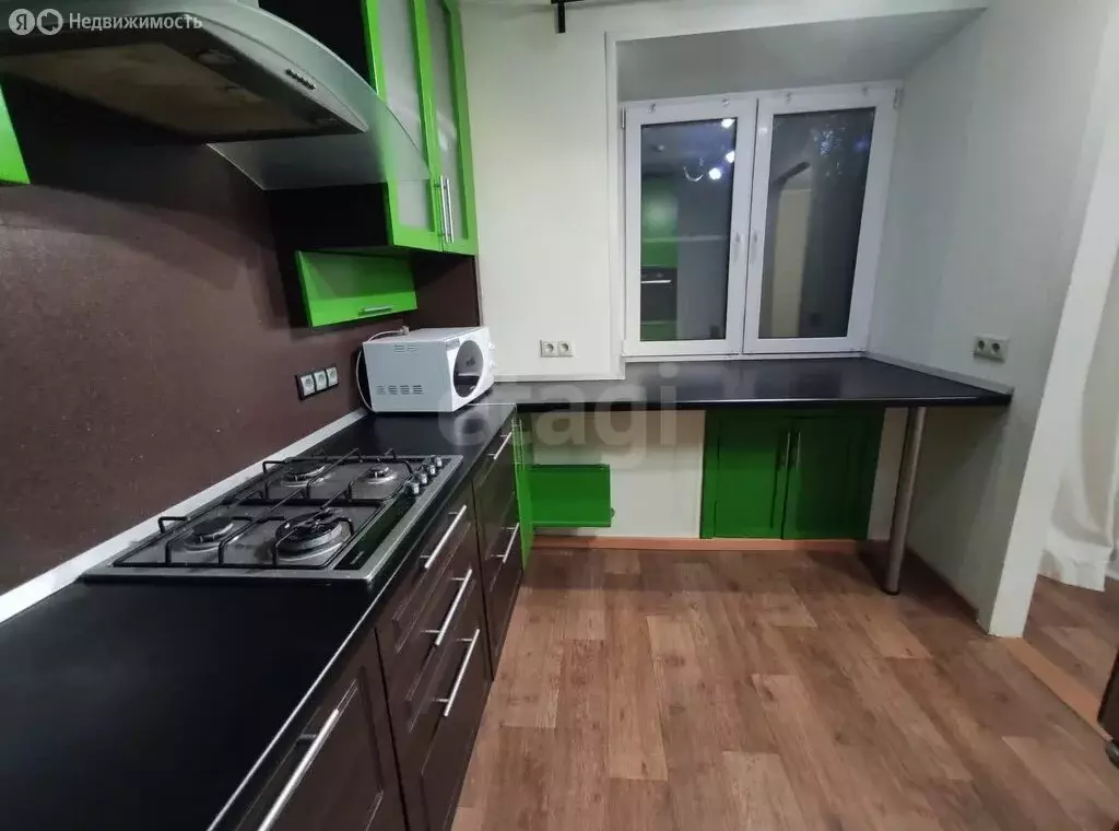 4-комнатная квартира: Нижний Новгород, Родниковая улица, 6 (73.9 м) - Фото 1
