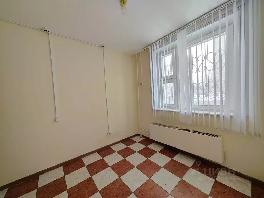 Помещение свободного назначения в Москва ул. Адмирала Лазарева, 47 (9 ... - Фото 2