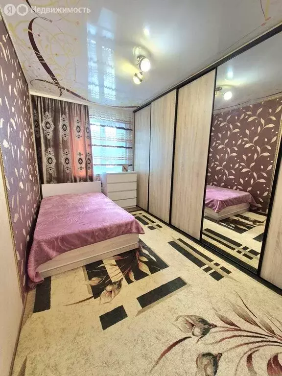 4-комнатная квартира: Пермь, улица Овчинникова, 11 (81 м) - Фото 0