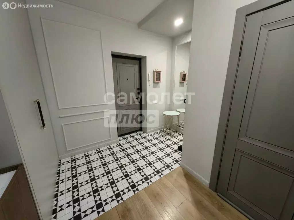 3-комнатная квартира: Туапсе, улица Калараша, 29А (117.2 м) - Фото 2