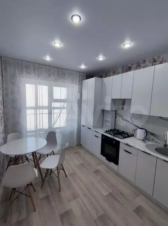 2-к. квартира, 70 м, 8/9 эт. - Фото 0