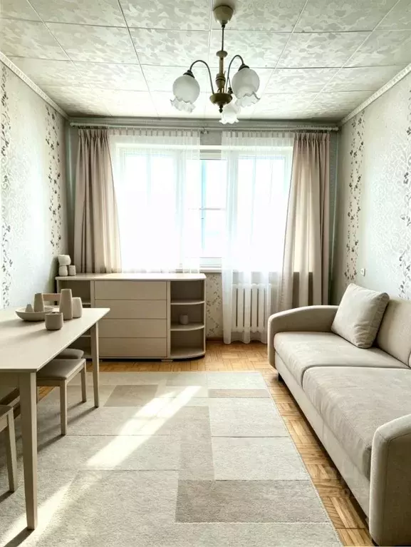 1-к кв. Чувашия, Чебоксары пл. Победы, 5А (35.0 м) - Фото 1