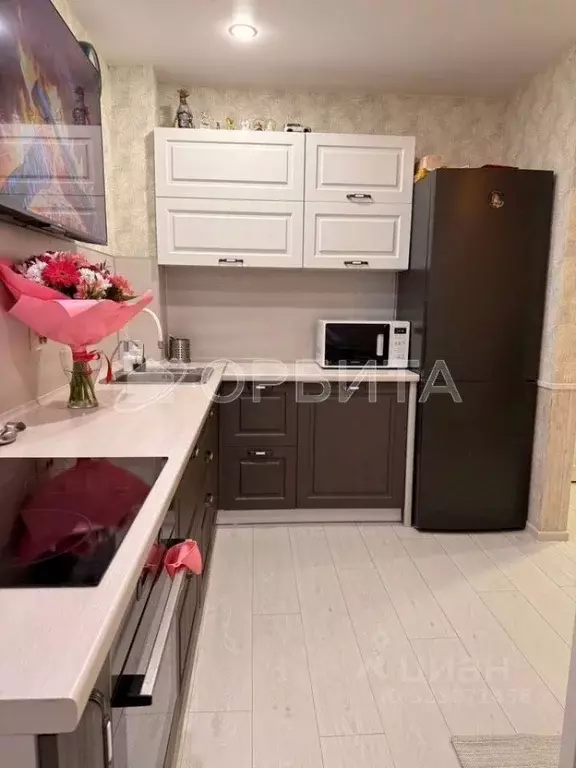 2-к кв. Тюменская область, Тюмень ул. Серова, 23 (61.0 м) - Фото 1