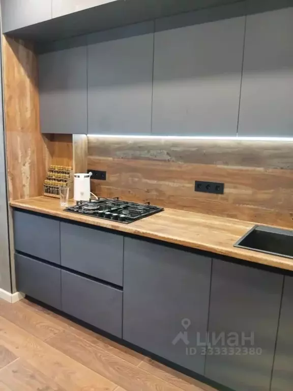 2-к кв. Карелия, Петрозаводск проезд Луганский, 5 (57.0 м) - Фото 1