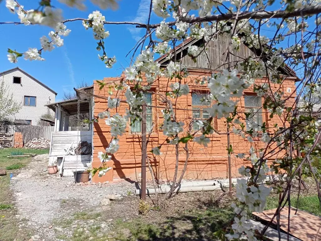 Дом в Волгоградская область, Волгоград пос. Ангарский, ул. Новорядская ... - Фото 0