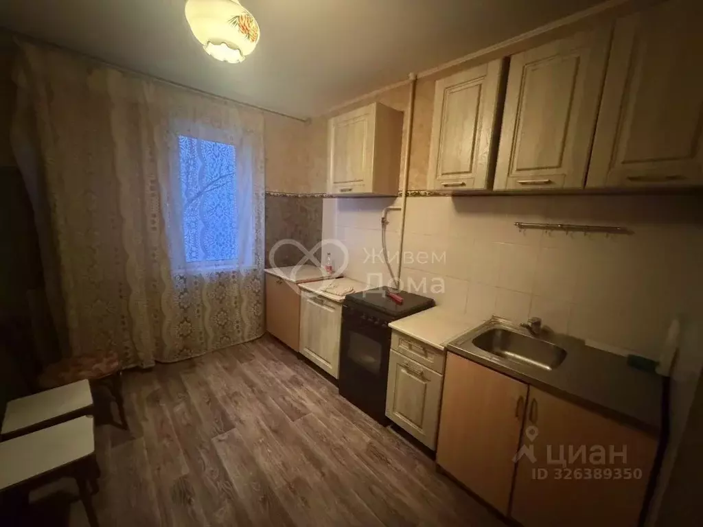 2-к кв. Волгоградская область, Волгоград бул. 30-летия Победы, 40 ... - Фото 0