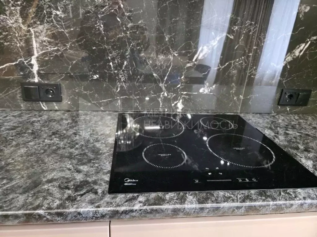 4-к кв. Тюменская область, Тюмень Рижская ул., 84 (104.7 м) - Фото 1