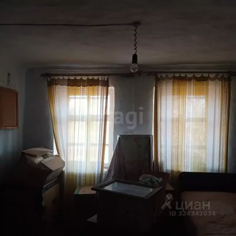 Дом в Калмыкия, Ики-Бурульский район, пос. Хомутников ул. Хомутникова, ... - Фото 1