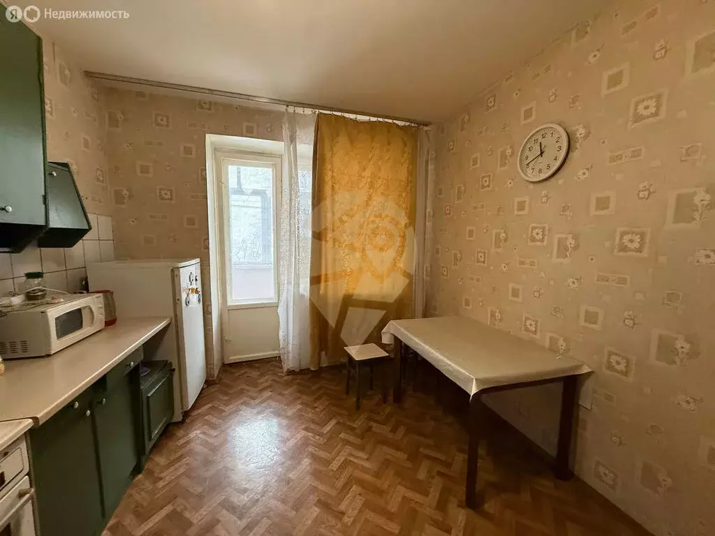 2-комнатная квартира: Губкин, улица Дзержинского, 98 (77.7 м) - Фото 1