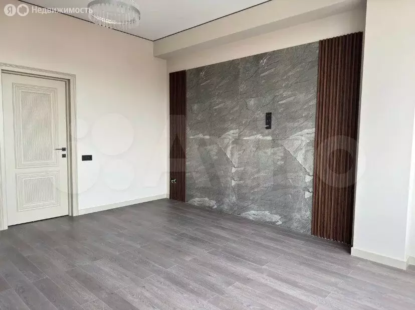 2-комнатная квартира: Махачкала, 2-й тупик Лаптиева, 10Ак4 (75 м) - Фото 1