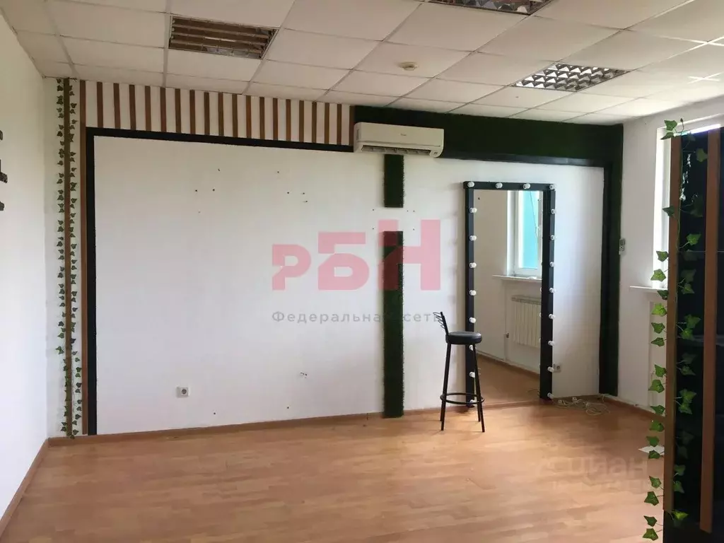 Офис в Курганская область, Курган ул. Коли Мяготина, 175 (50 м) - Фото 1