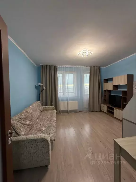 Студия Ленинградская область, Мурино Всеволожский район, аллея ... - Фото 1