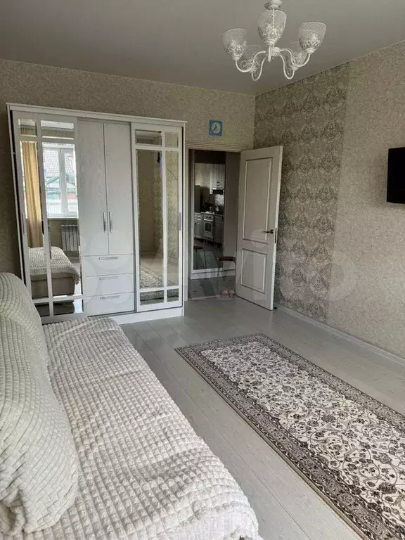 1-к. квартира, 39 м, 1/3 эт. - Фото 1