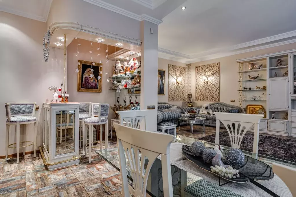 3-к кв. Москва ул. Петровка, 17С2 (146.4 м) - Фото 2