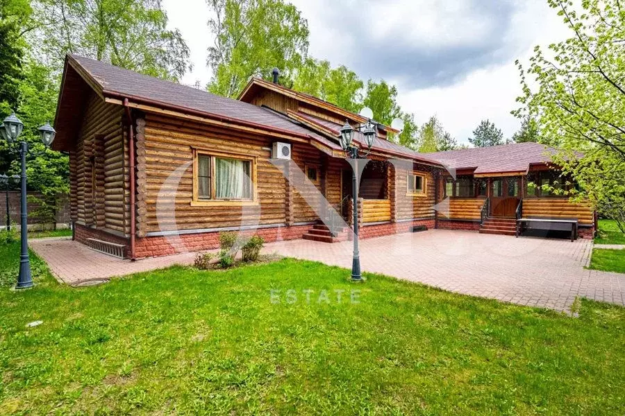 Дом 300 м на участке 30 сот. - Фото 1
