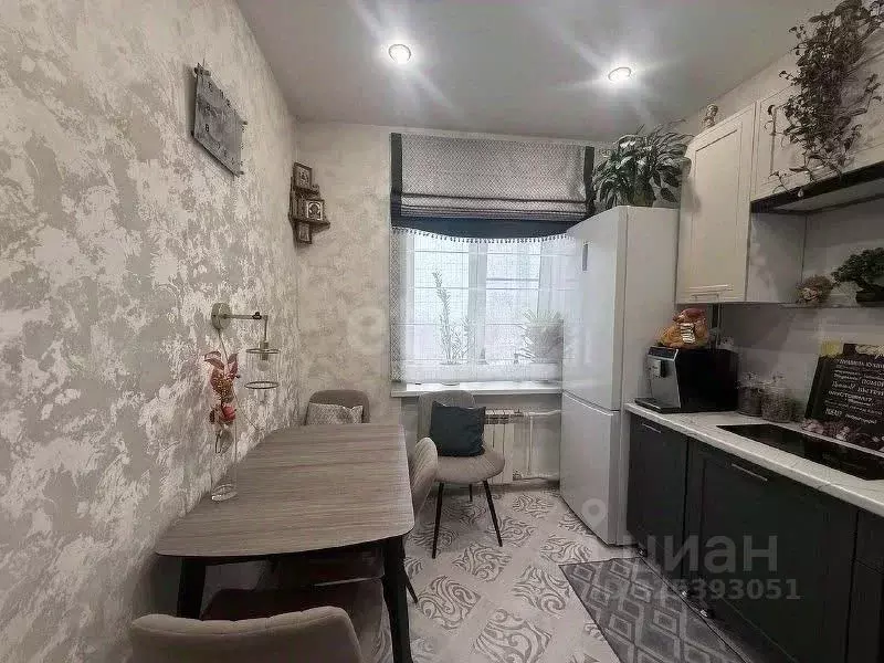 3-к кв. Бурятия, Улан-Удэ ул. Гастелло, 4 (74.3 м) - Фото 2