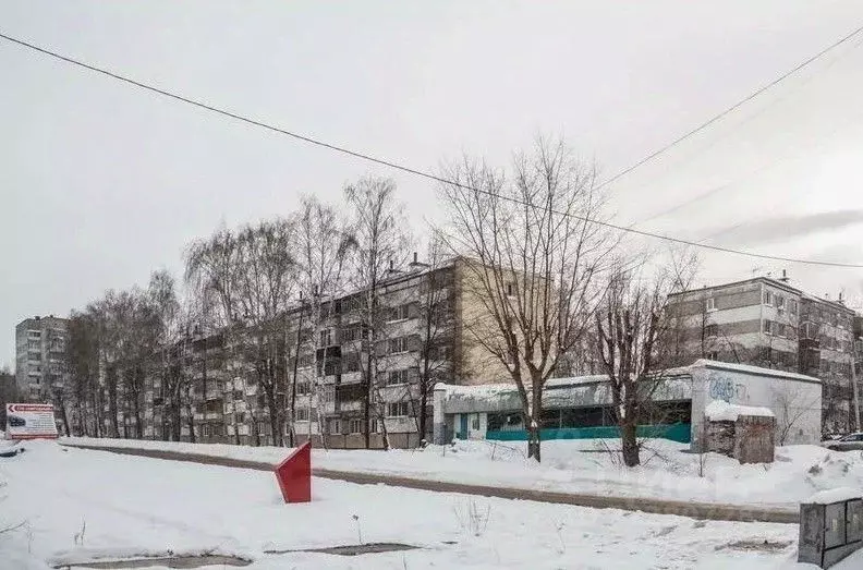 Помещение свободного назначения в Татарстан, Казань ул. Братьев ... - Фото 1