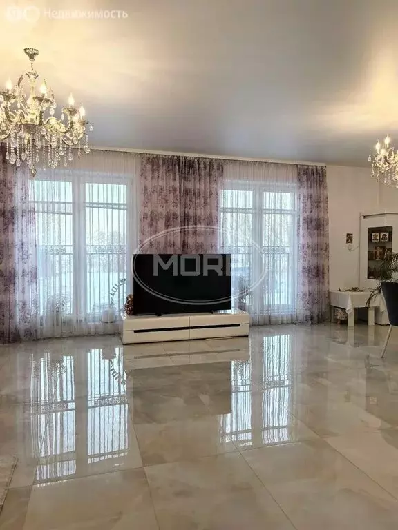 2-комнатная квартира: Пионерский, Приморский переулок, 2 (92.6 м) - Фото 1