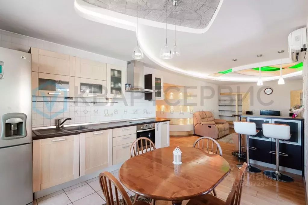 3-к кв. Омская область, Омск ул. Арнольда Нейбута, 6 (111.0 м) - Фото 1