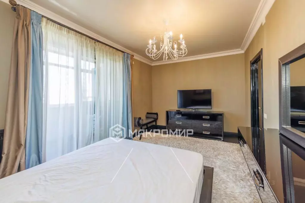 3-к кв. Брянская область, Брянск ул. Ромашина, 58к2 (99.5 м) - Фото 1