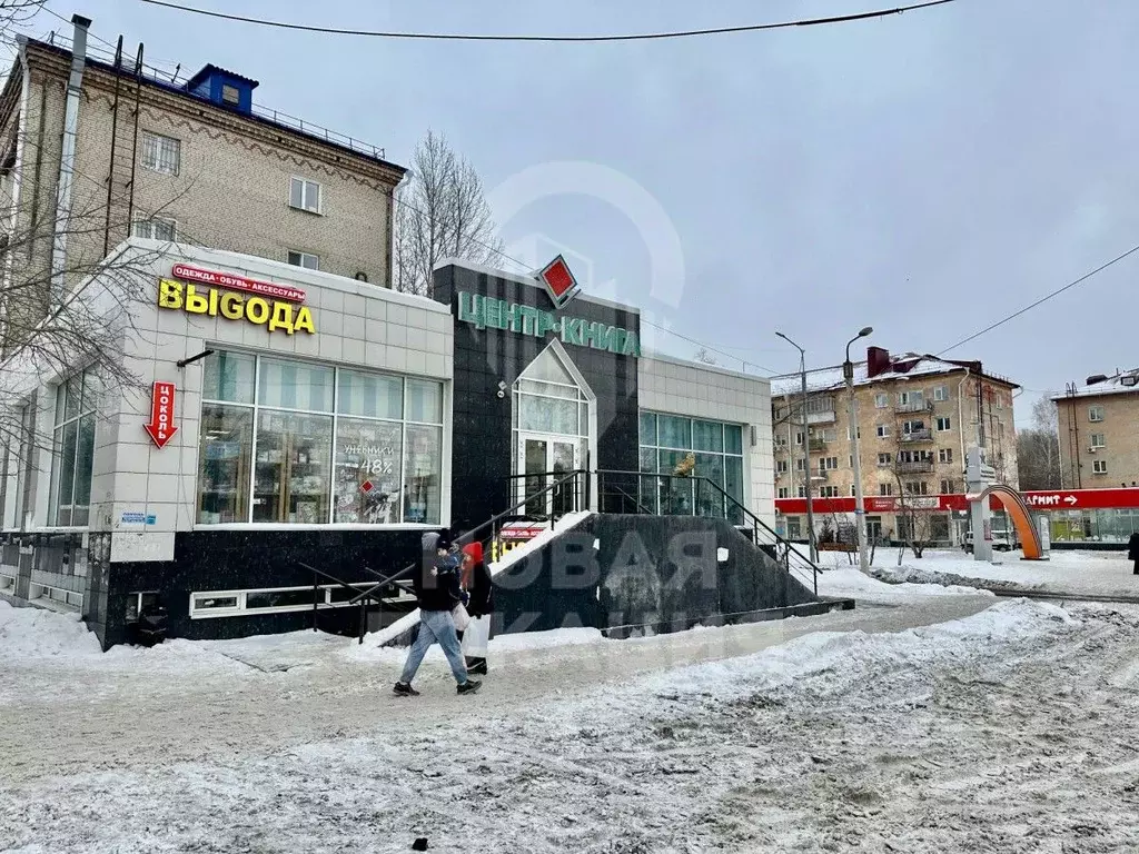 Помещение свободного назначения в Омская область, Омск просп. Мира, 38 ... - Фото 0