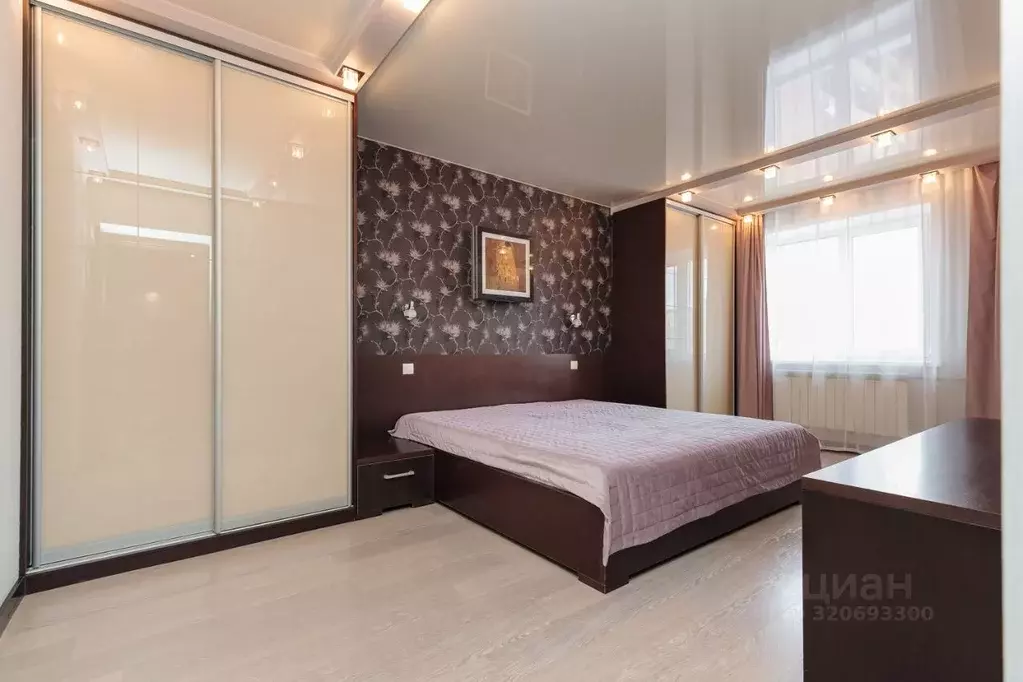 3-к кв. Новосибирская область, Новосибирск Холодильная ул., 17 (78.0 ... - Фото 1