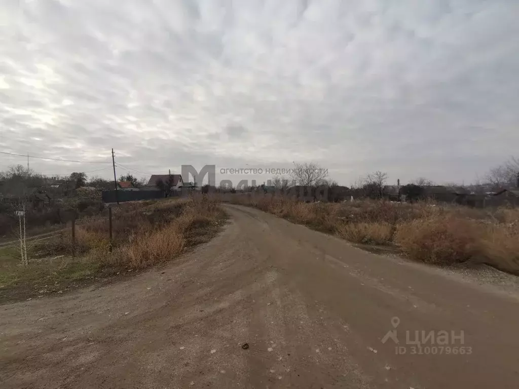 Дом в Волгоградская область, Волгоград ул. имени Менделеева (12 м) - Фото 1