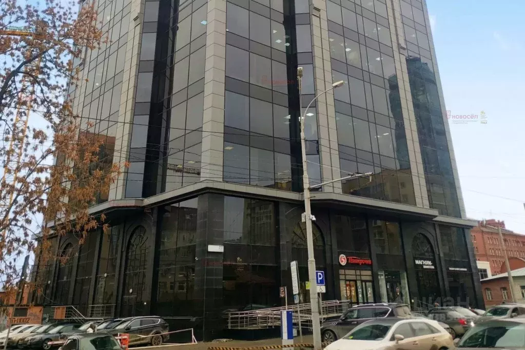 Офис в Свердловская область, Екатеринбург ул. Розы Люксембург, 22 (59 ... - Фото 1