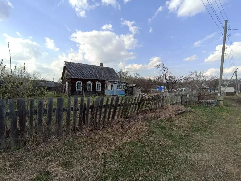 Дом в Брянская область, Навлинский район, Алтухово рп ул. Вокзальная ... - Фото 1