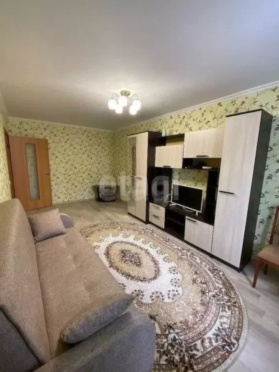 2-к кв. Липецкая область, Липецк ул. И.В. Свиридова, 10 (65.0 м) - Фото 1