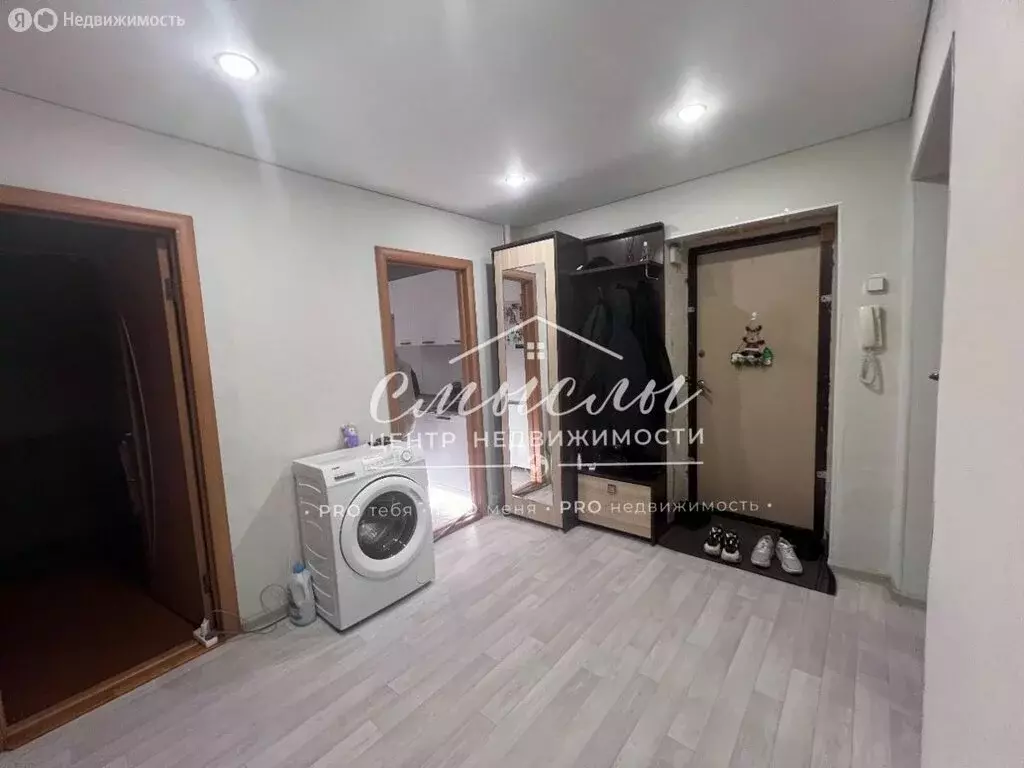 3-комнатная квартира: Тюменский муниципальный округ, рабочий посёлок ... - Фото 2