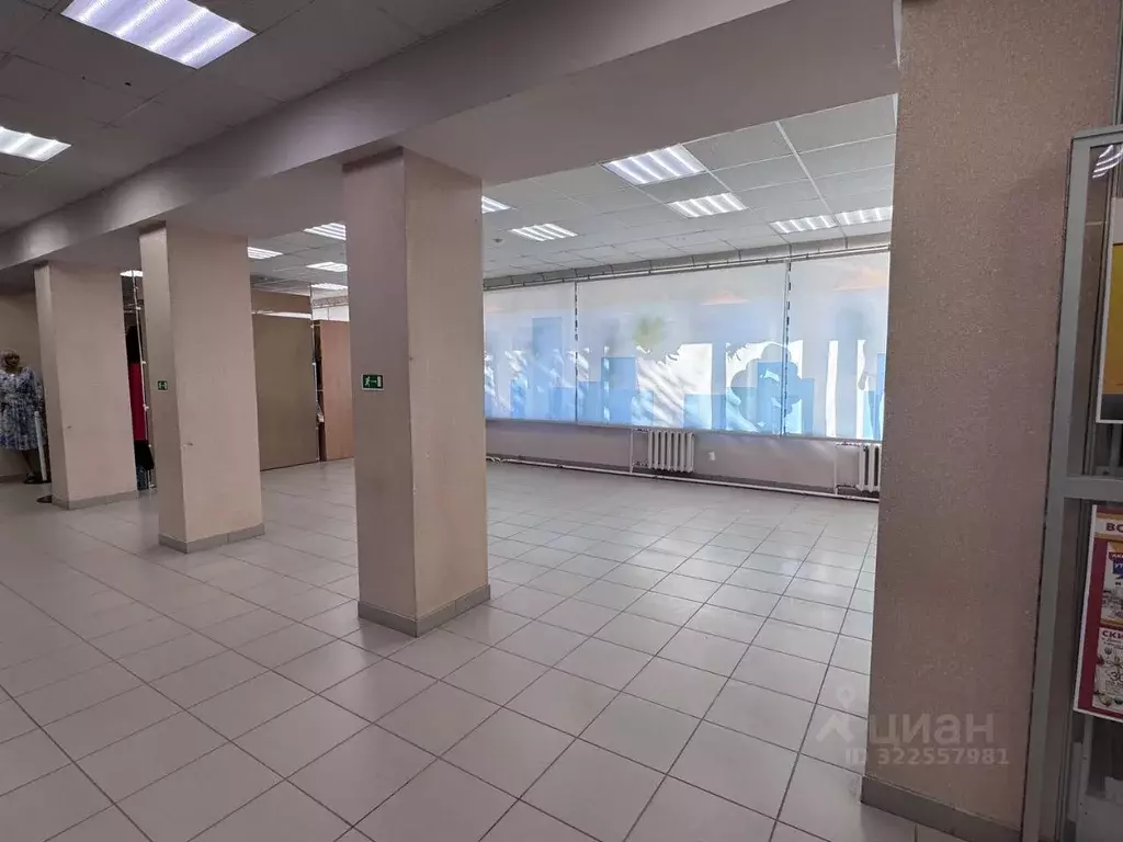 Торговая площадь в Пермский край, Краснокамск Комсомольский просп., 17 ... - Фото 1