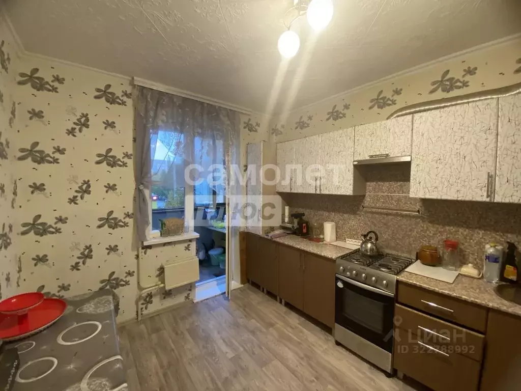 4-к кв. Самарская область, Сызрань просп. 50 лет Октября, 87 (70.1 м) - Фото 2