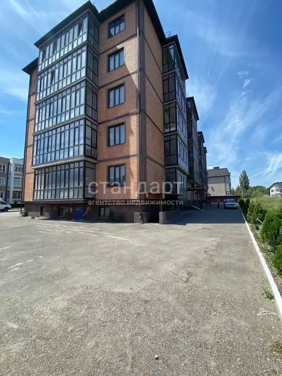 2-к кв. Ставропольский край, Ессентуки ул. Очаровательная (81.0 м) - Фото 0