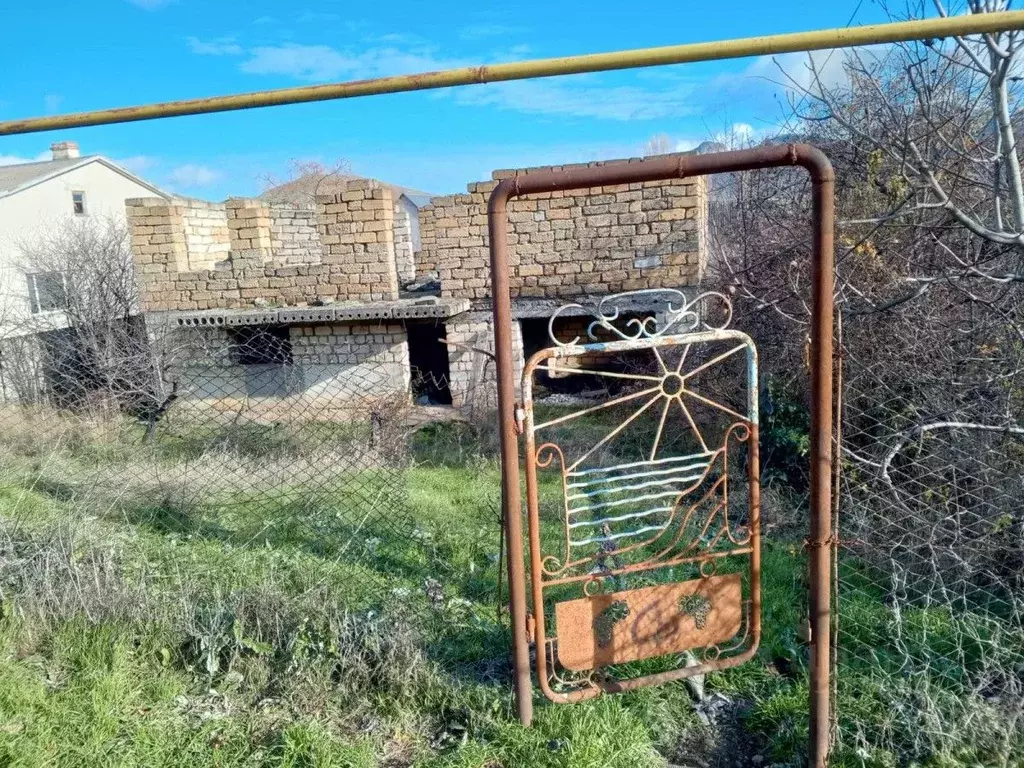 Участок в Крым, Феодосия городской округ, Щебетовка пгт ул. Заречная, ... - Фото 1