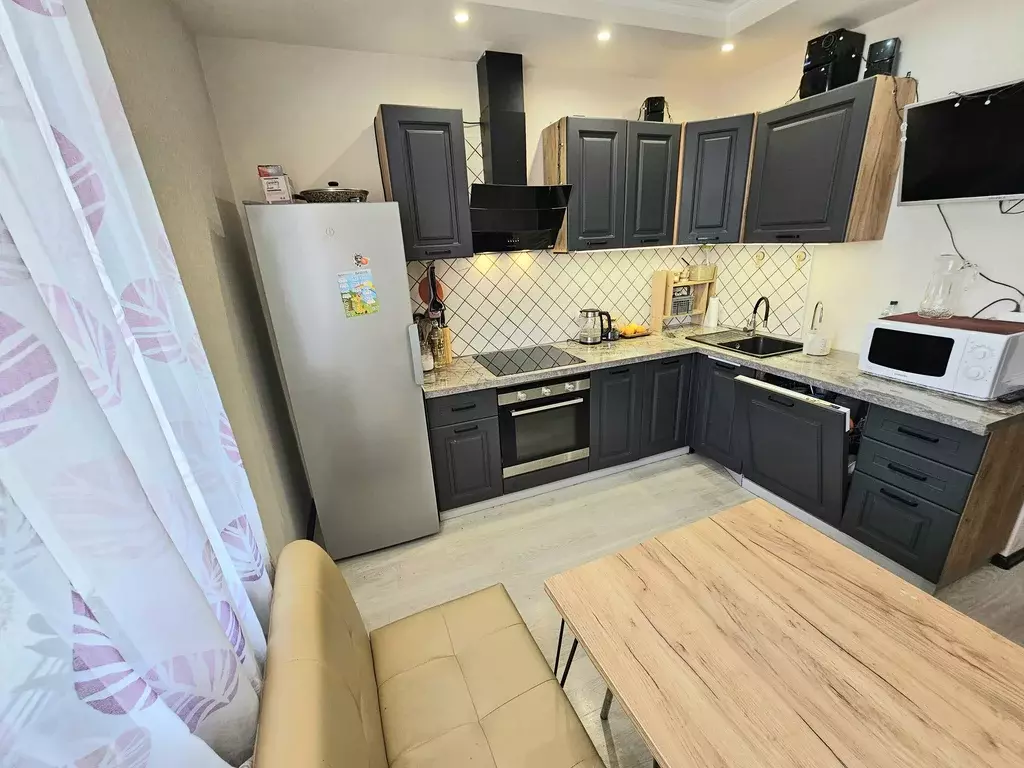 Продаётся 2-к квартира, 60.2 м - Фото 1