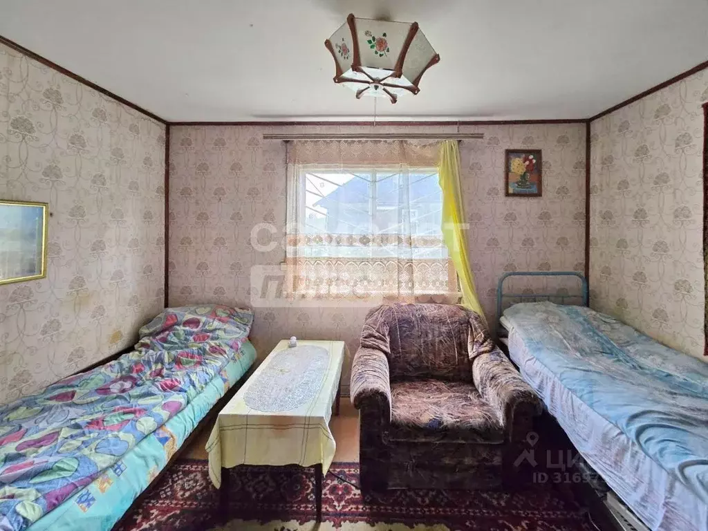 Дом в Калужская область, Дзержинский район, Кондрово городское ... - Фото 0