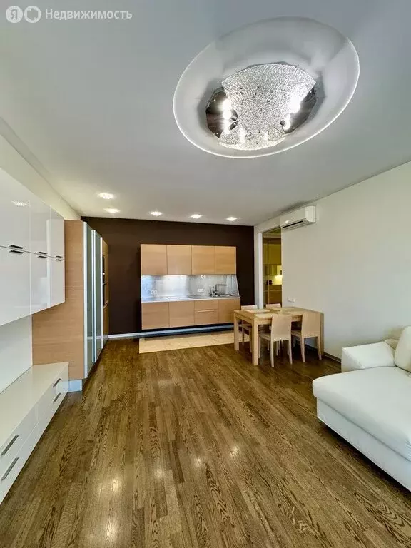 2-комнатная квартира: Москва, 6-я улица Новые Сады, 2 (98 м) - Фото 1