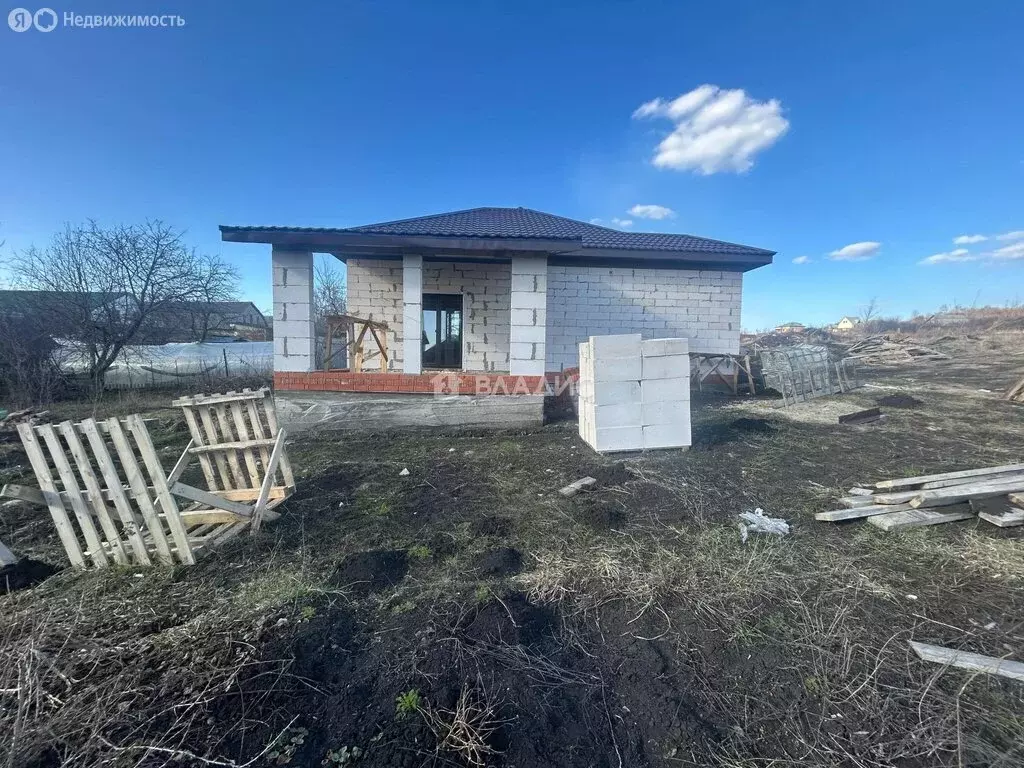 Дом в село Бессоновка, Центральная улица (90 м) - Фото 1
