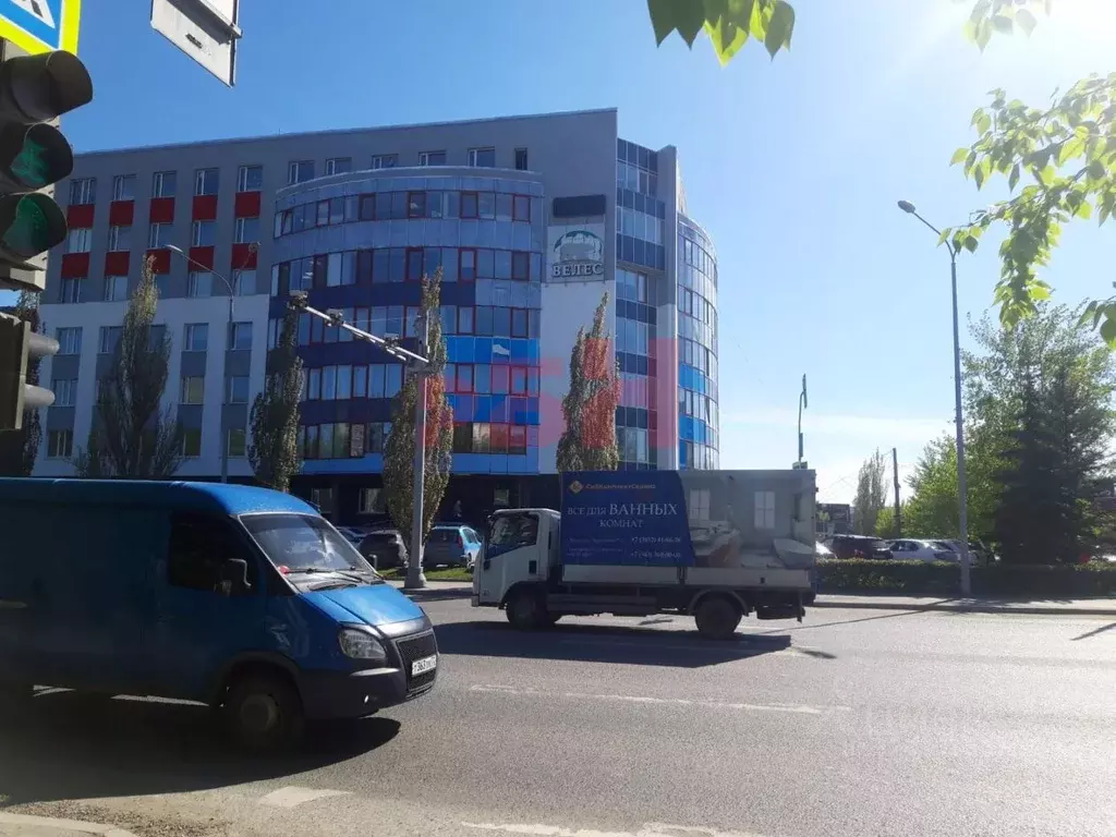 Офис в Тюменская область, Тюмень ул. Республики, 250Б (730 м) - Фото 1